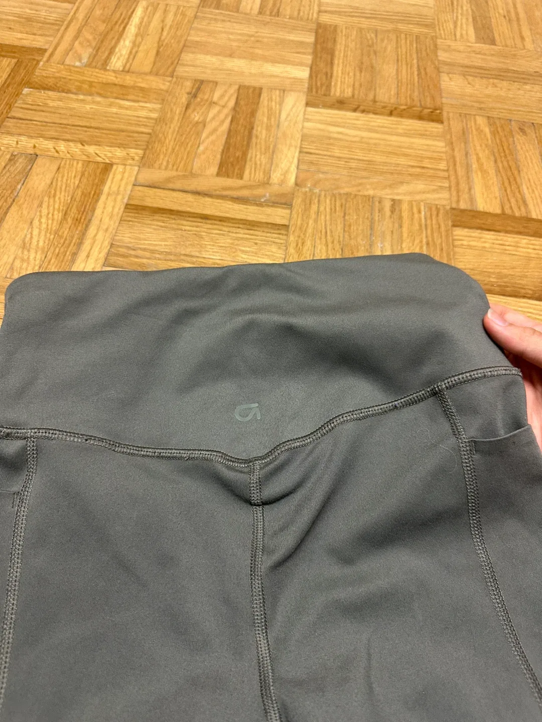 GapFit Leggings - Size XXS image indicator(3)