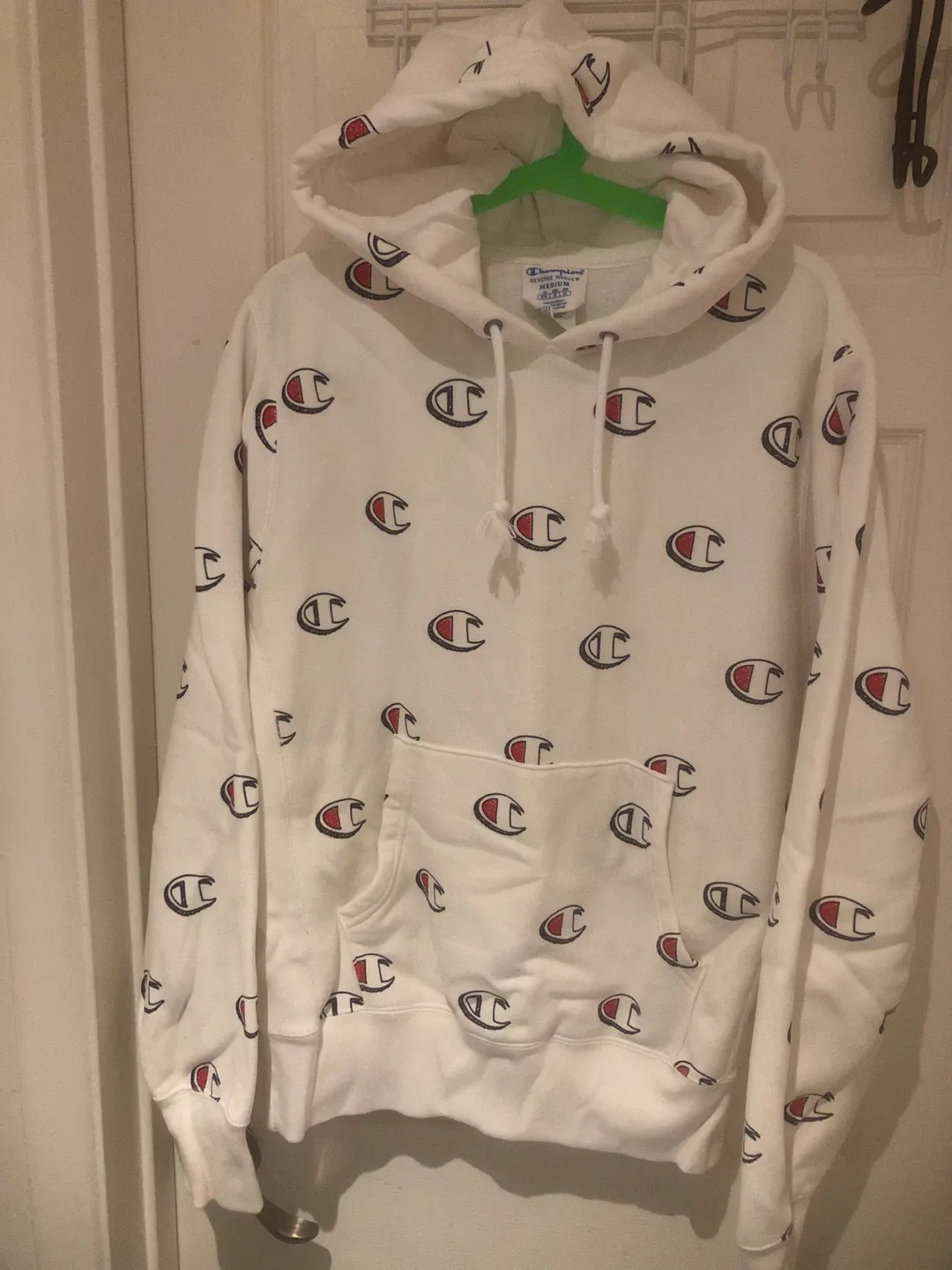 Champion Reverse Weave Hoodie - Size Medium image indicator(3)