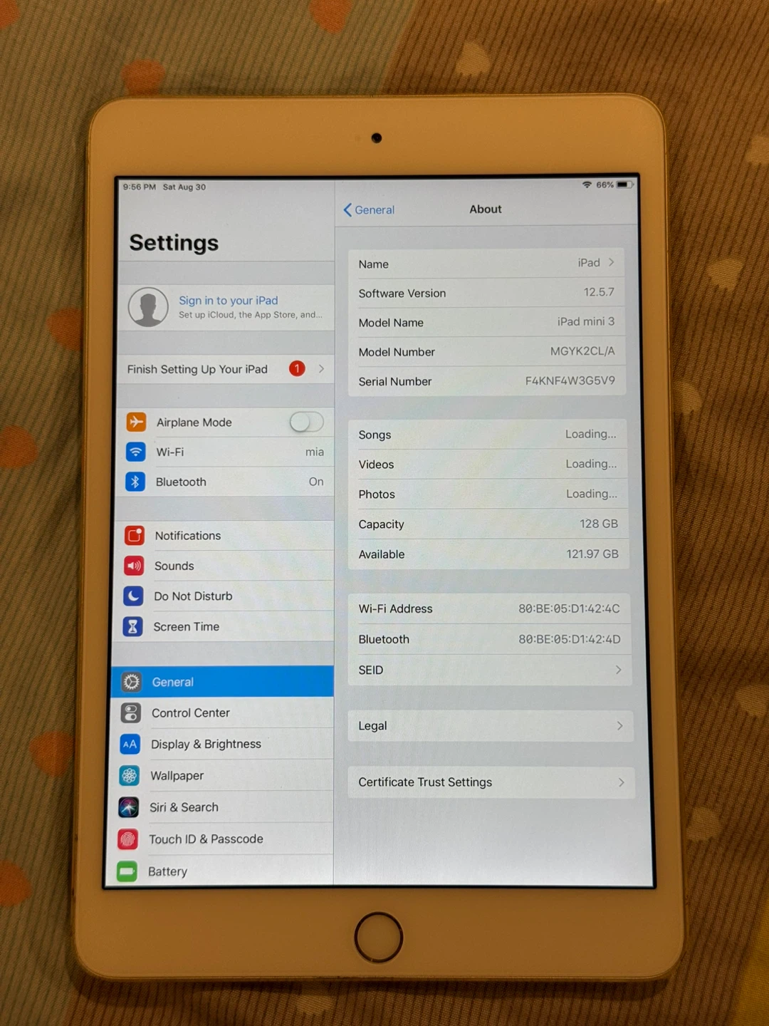 Apple iPad mini 3 - 128GB Gold