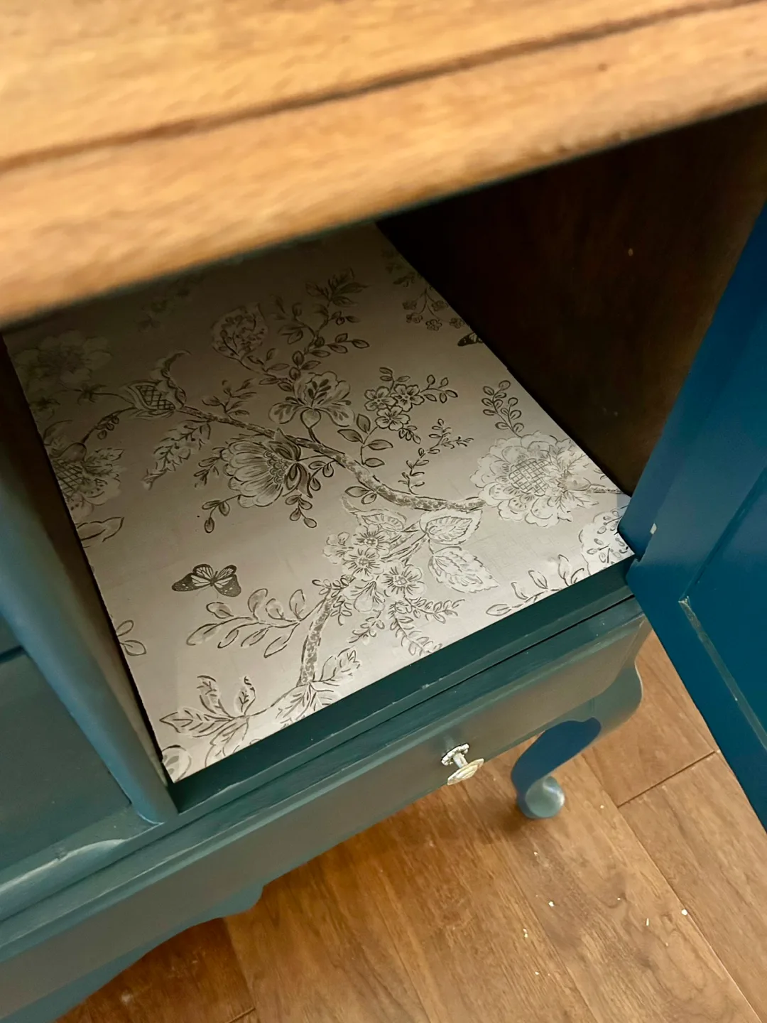 Vintage Sideboard image indicator(5)