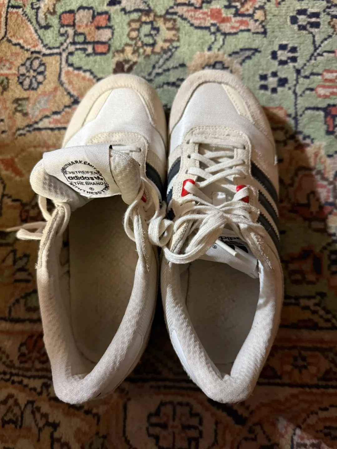 Adidas’s running shoes thumbnail