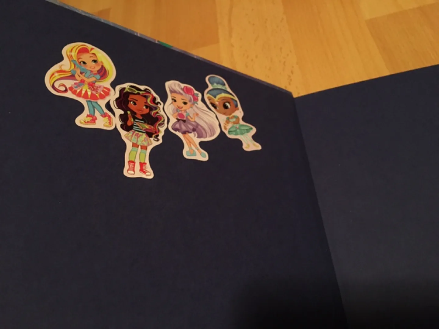 Disney 5-Minute Halloween Stories Book image indicator(2)