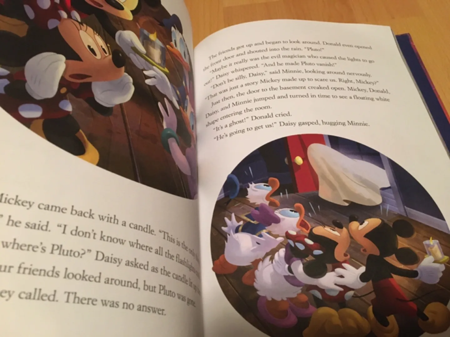 Disney 5-Minute Halloween Stories Book image indicator(4)
