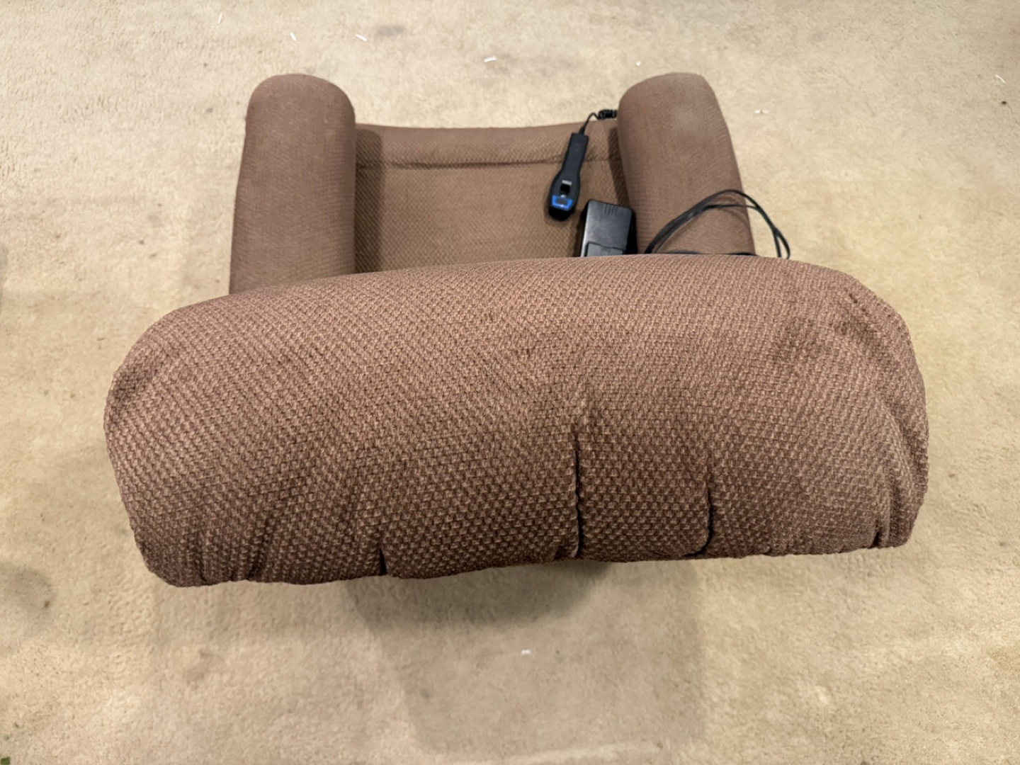Brown Electric Recliner Chair - photo 3