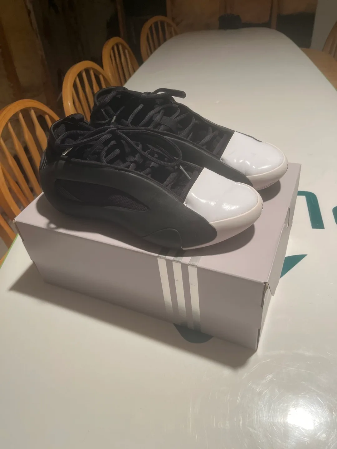 Adidas Harden Volume 8 Basketball Shoes - Size 9.5 image indicator(6)