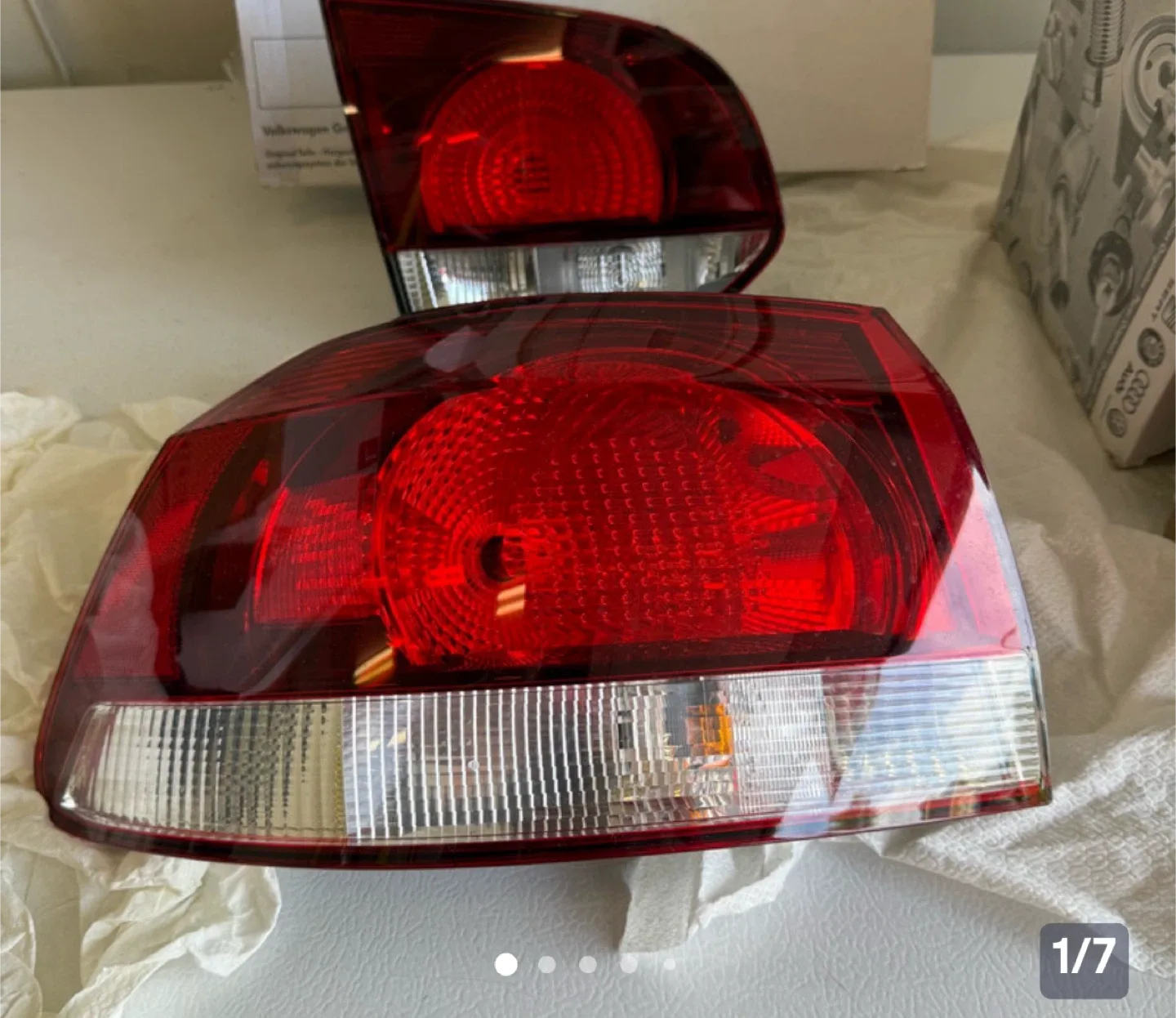 Volkswagen Golf/GTI Taillight Set - OEM image indicator(5)