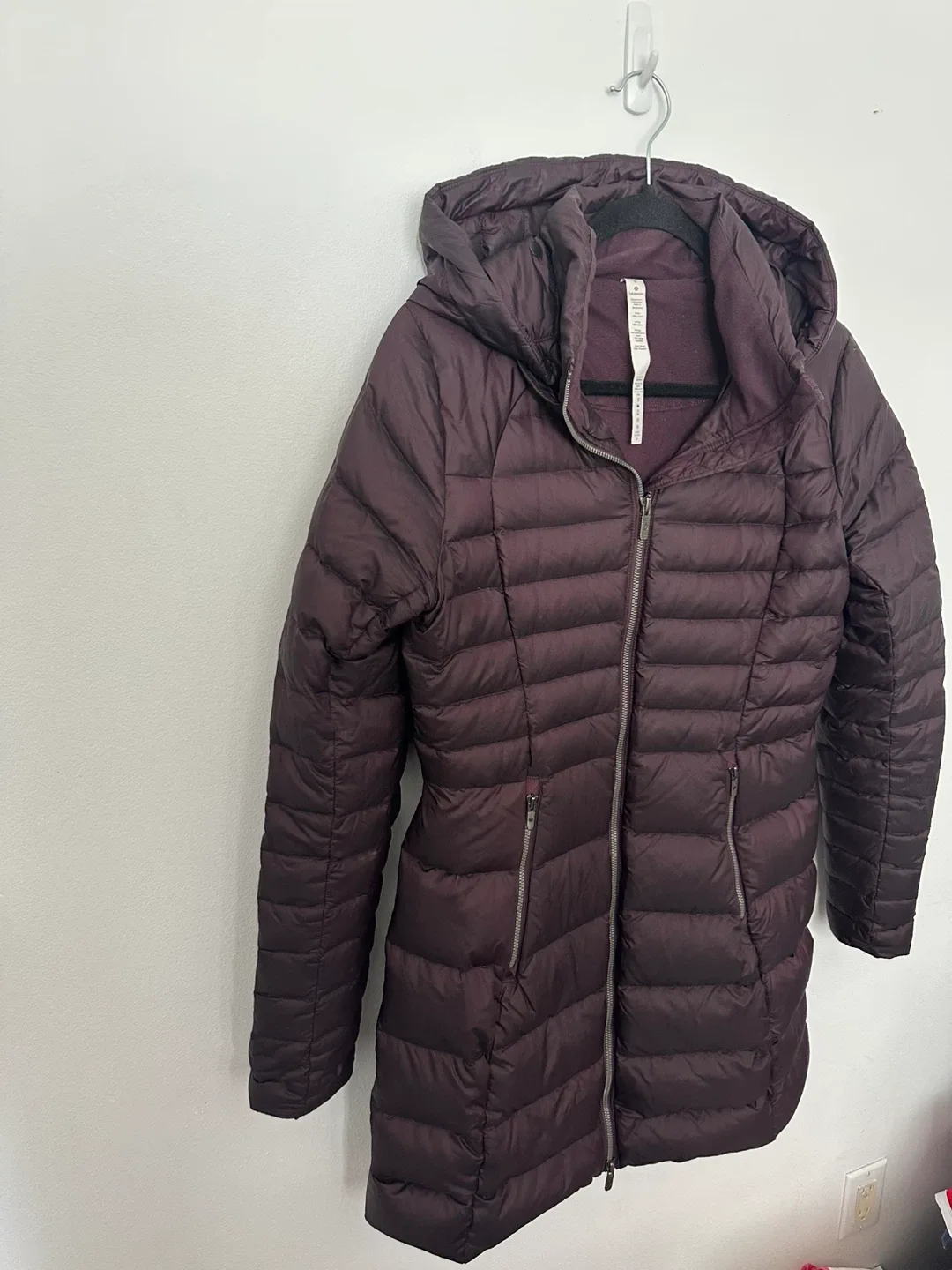 Lululemon Brave The Cold Jacket Black Cherry Puffer Winter image indicator(7)