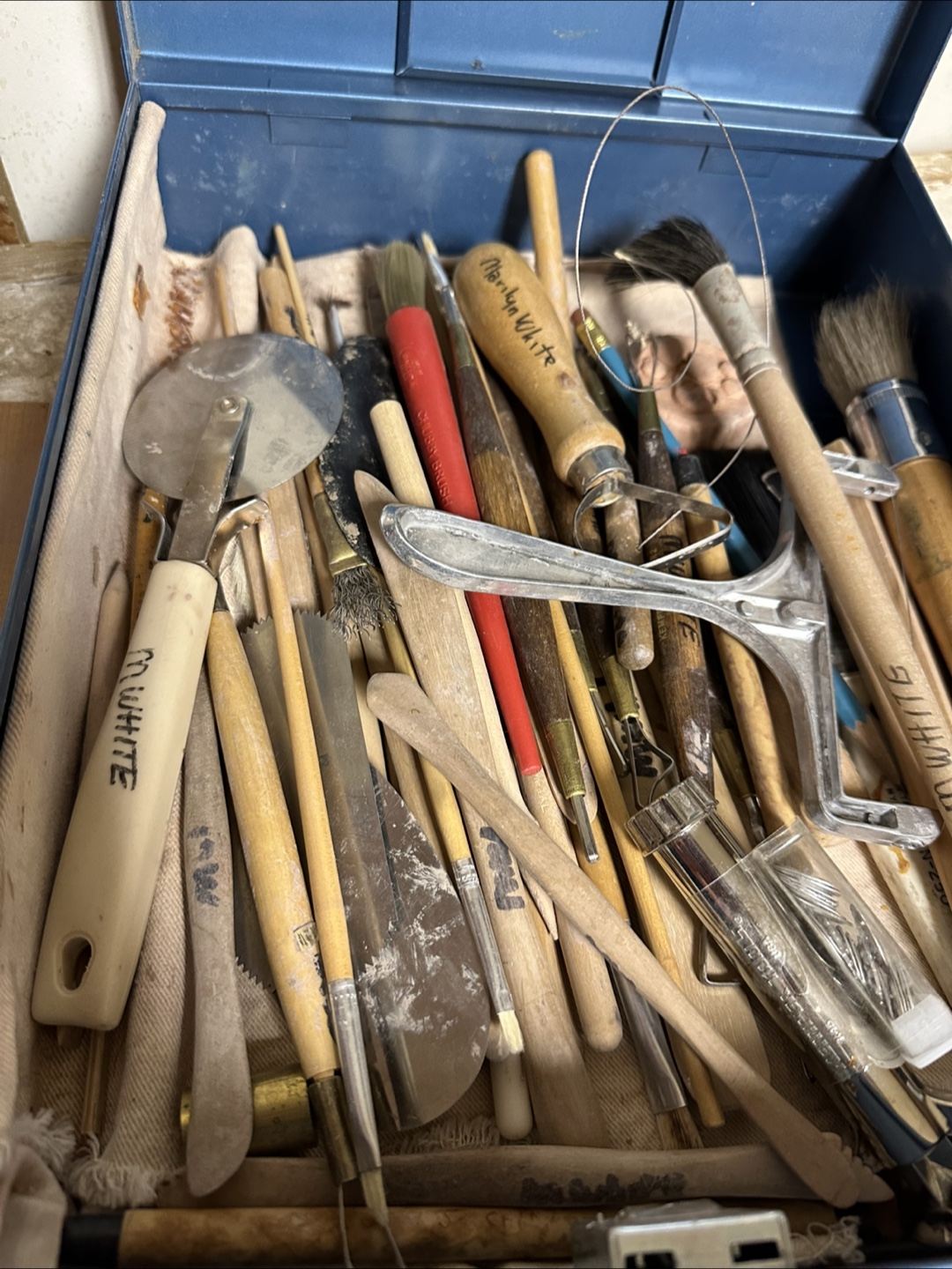 Plaster Clay Wedging Table and Pottery Tools - photo 2