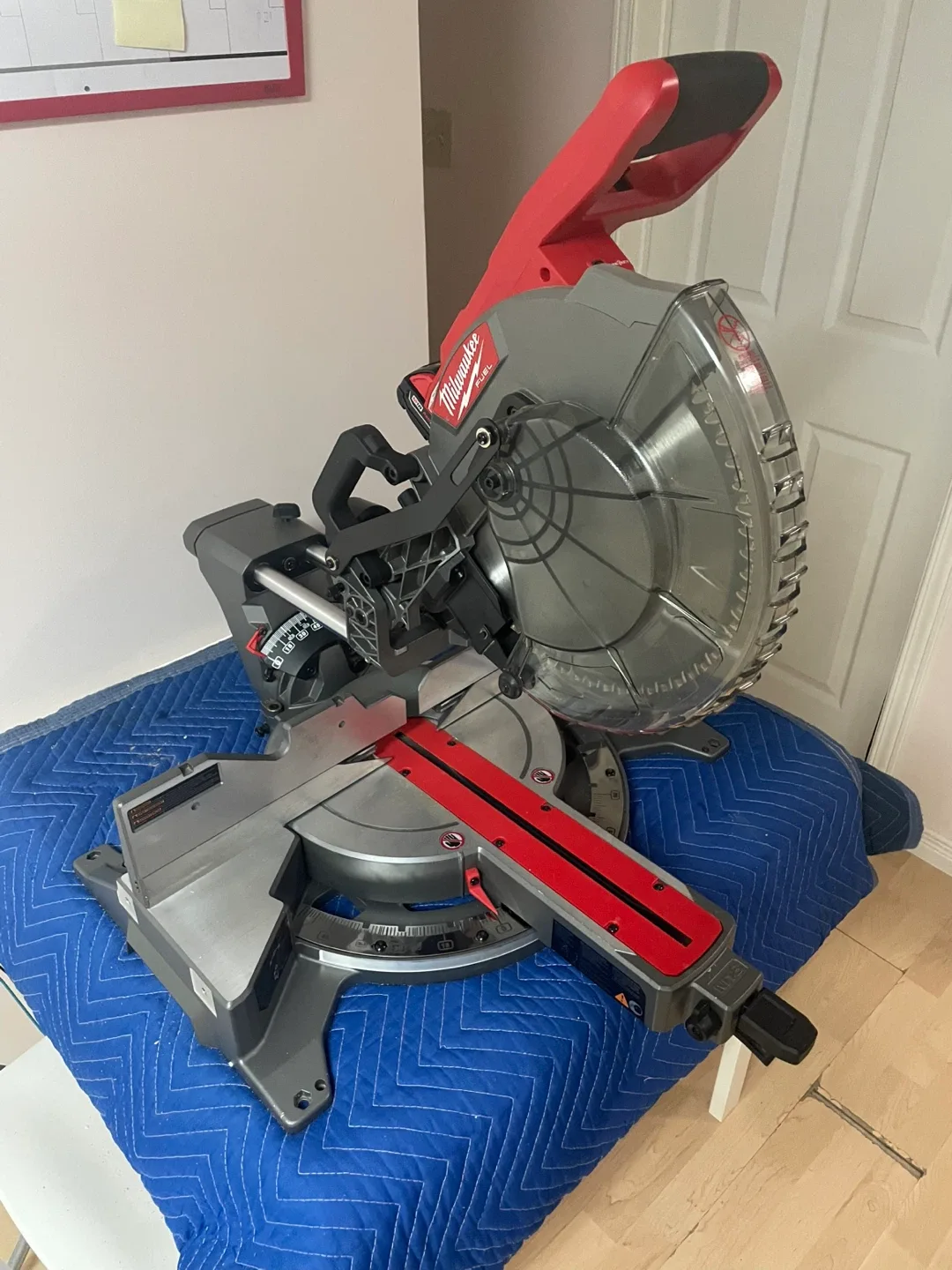 Milwaukee M18 FUEL Miter Saw - Like New!