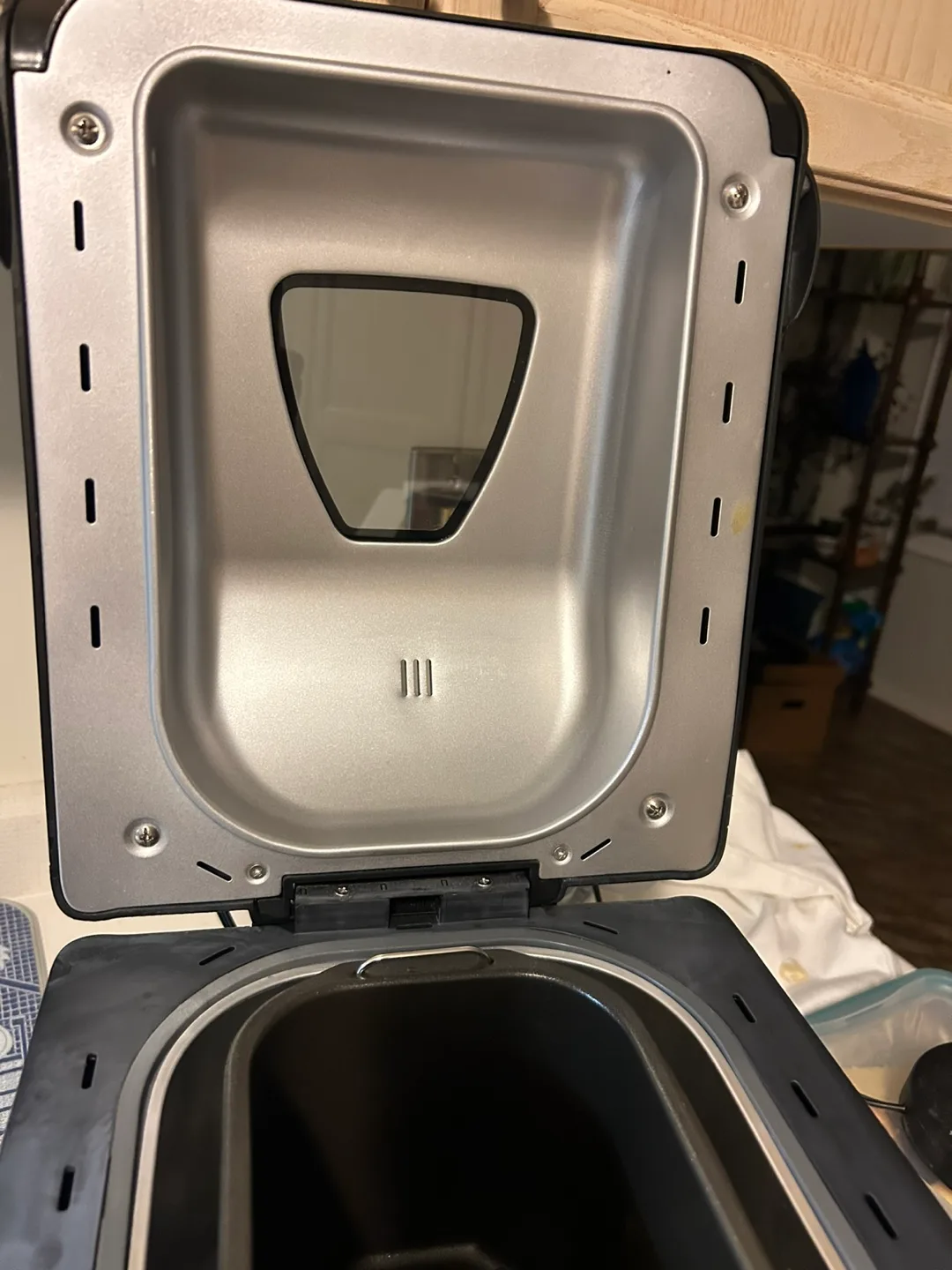 Wolfgang Puck Bread and Dessert Maker . Please read ad image indicator(2)