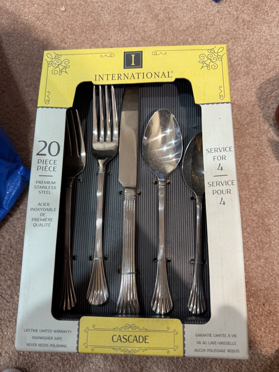 International Cascade 20-Piece Flatware Set, Service for 4