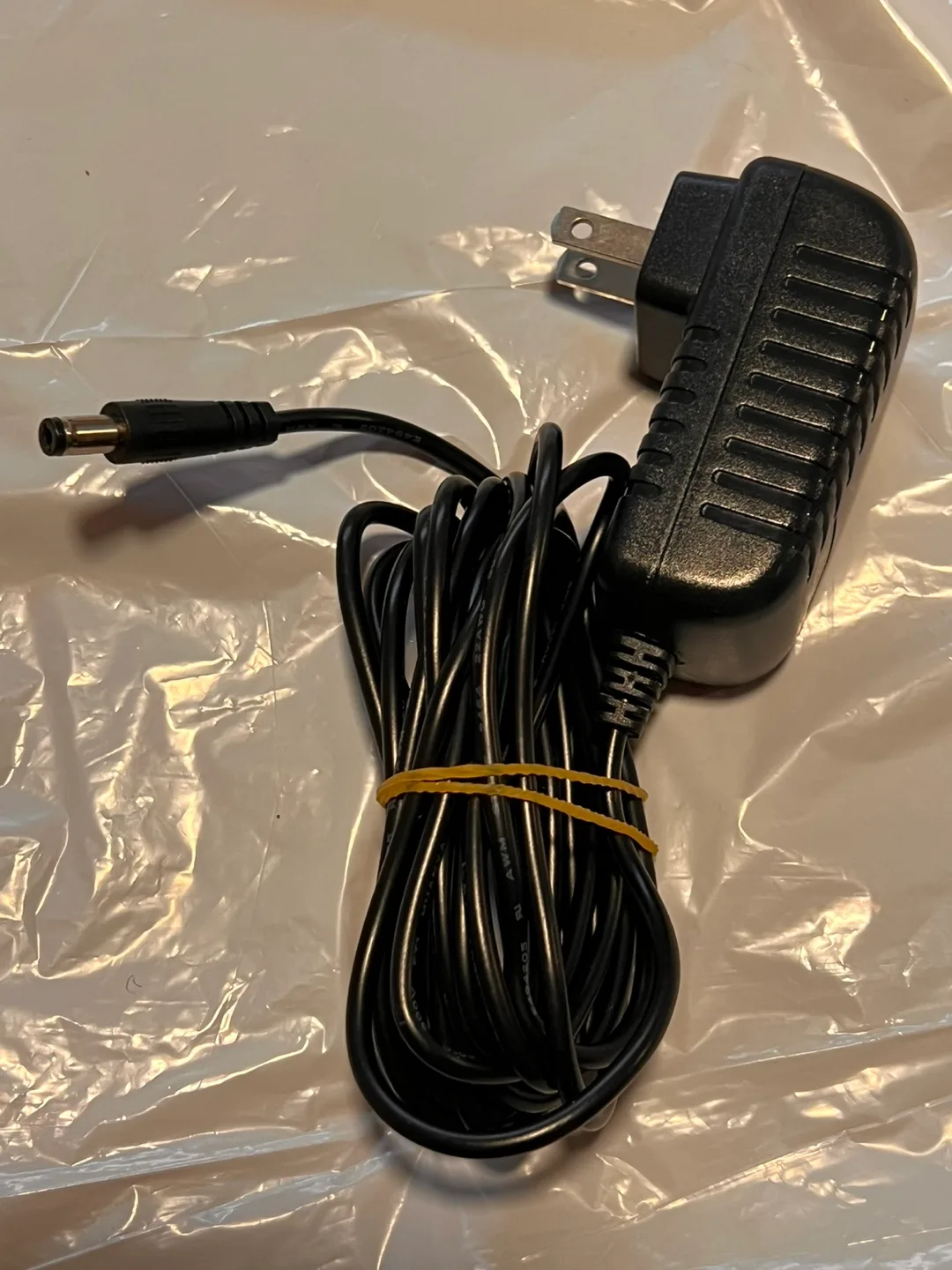 Interek AC/DC Adapter 12V image indicator(2)