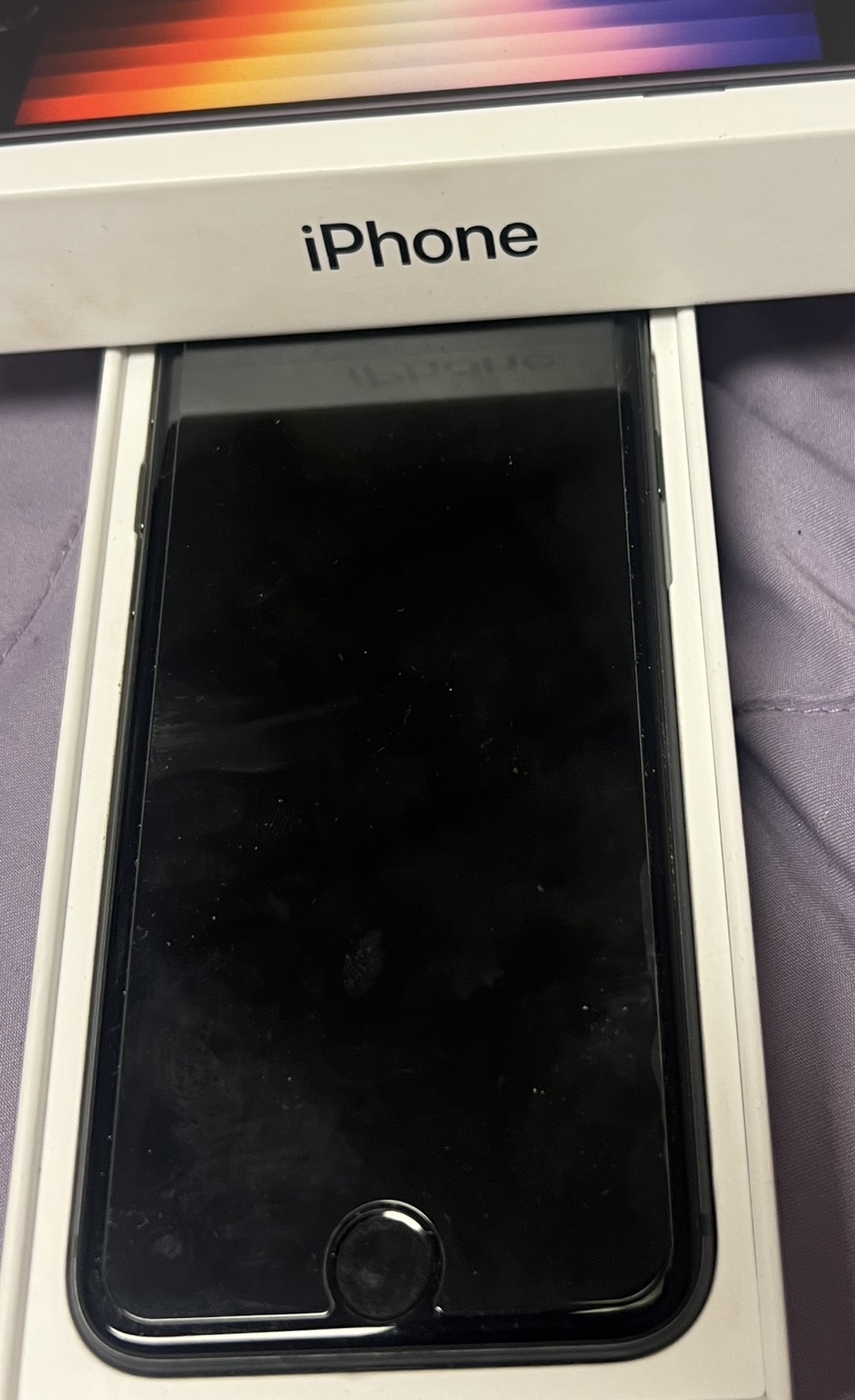 iPhone SE (3rd Gen) Black - Like New - photo 4