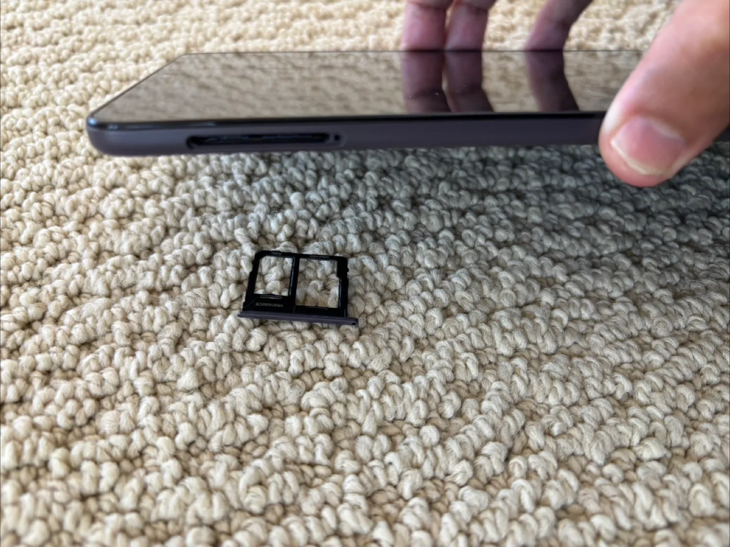 Samsung Galaxy Tab A (2020) SM-T307U 32GB Wi-Fi + 4G VERIZON image indicator(7)