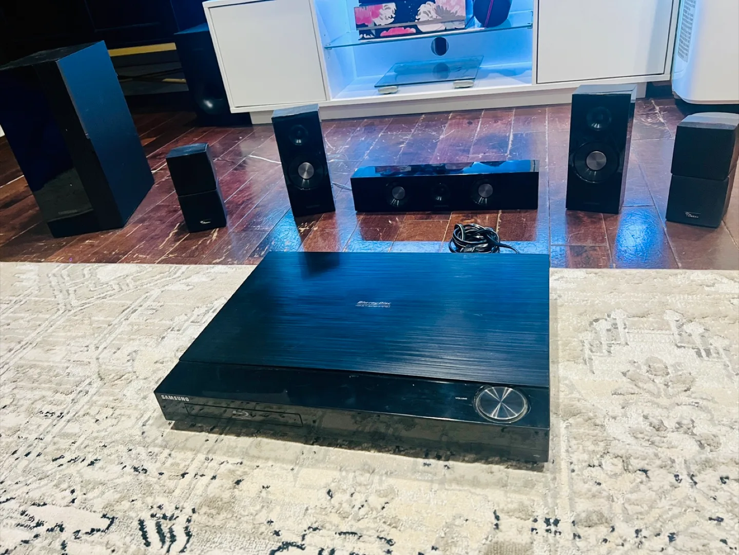 Samsung Blu-ray Home Theatre System image indicator(2)