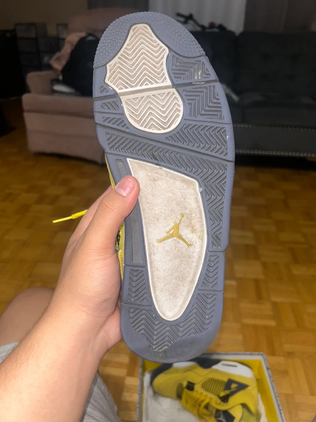 Air Jordan 4 Retro Lightning image indicator(5)