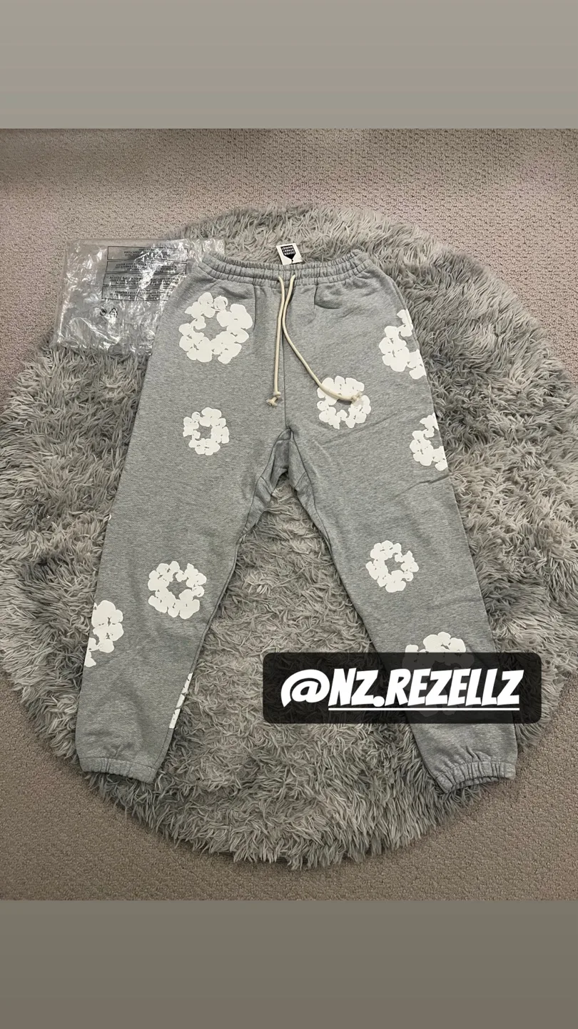 Denim Tears Sweatpants image indicator(3)