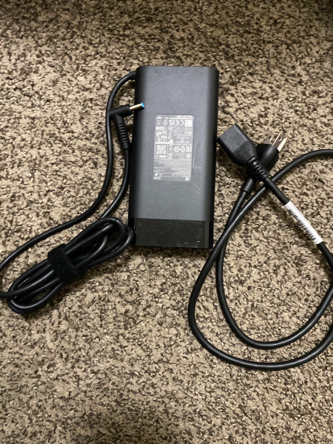 HP 200W Laptop Charger