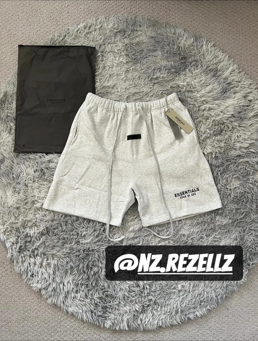 Essentials Shorts image indicator(2)