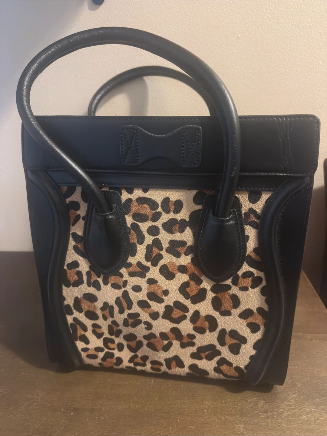 Celine Leopard Print Leather Handbag - photo 3