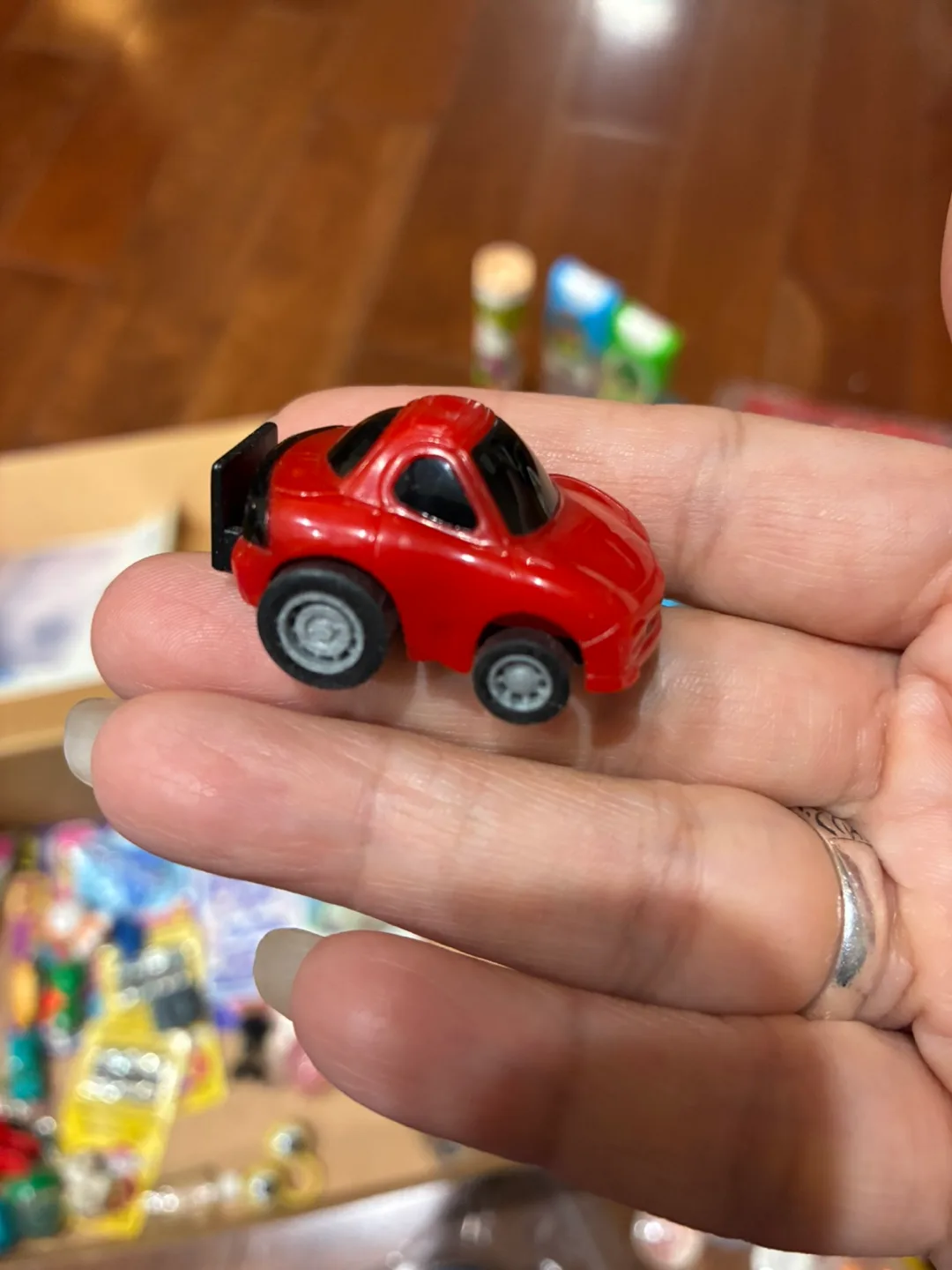 Vintage Kinder Surprise - Pull-Back Toy Cars image indicator(2)