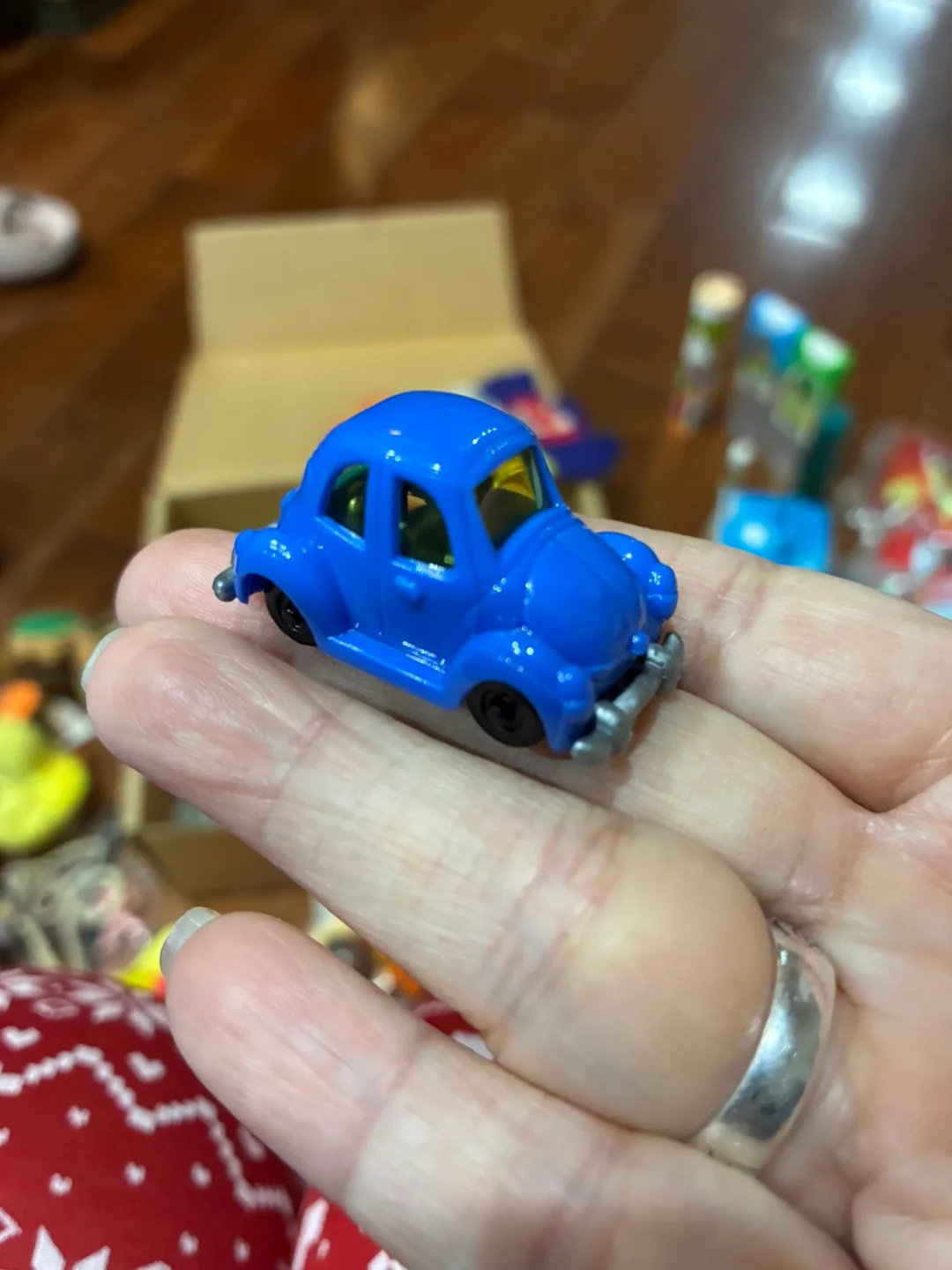 Vintage Kinder Surprise - Pull-Back Toy Cars image indicator(4)