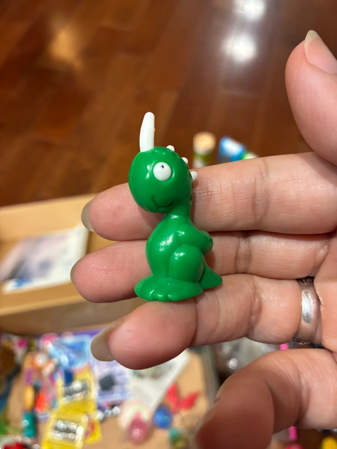 Vintage Kinder Surprise Toy: Green Dinosaur image indicator(3)