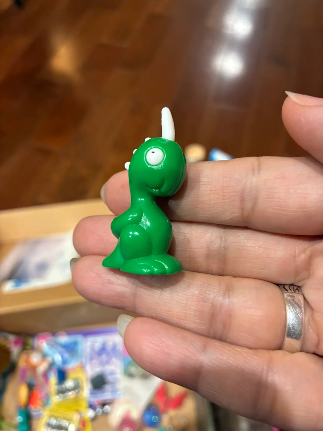 Vintage Kinder Surprise Toy: Green Dinosaur thumbnail