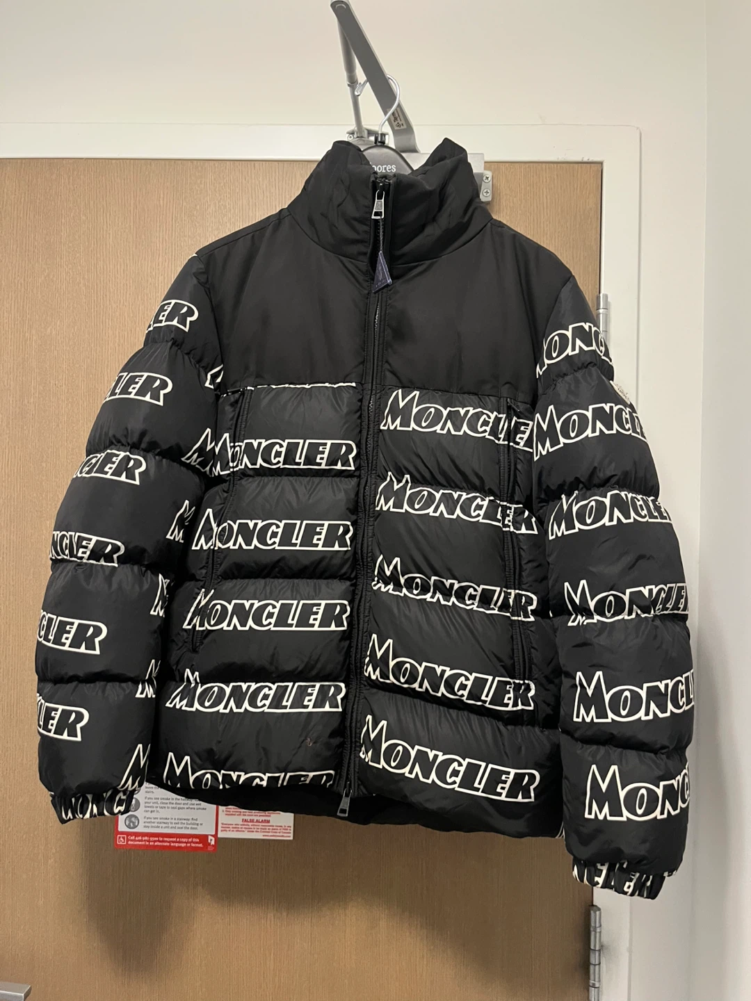 Moncler Padded Jacket - Black