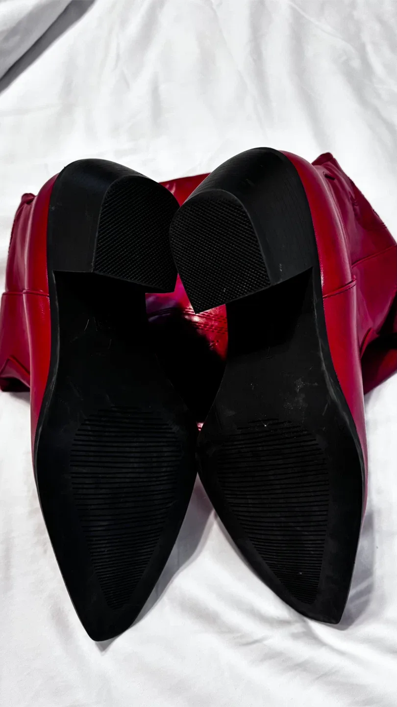 Red Cowboy Boots image indicator(4)