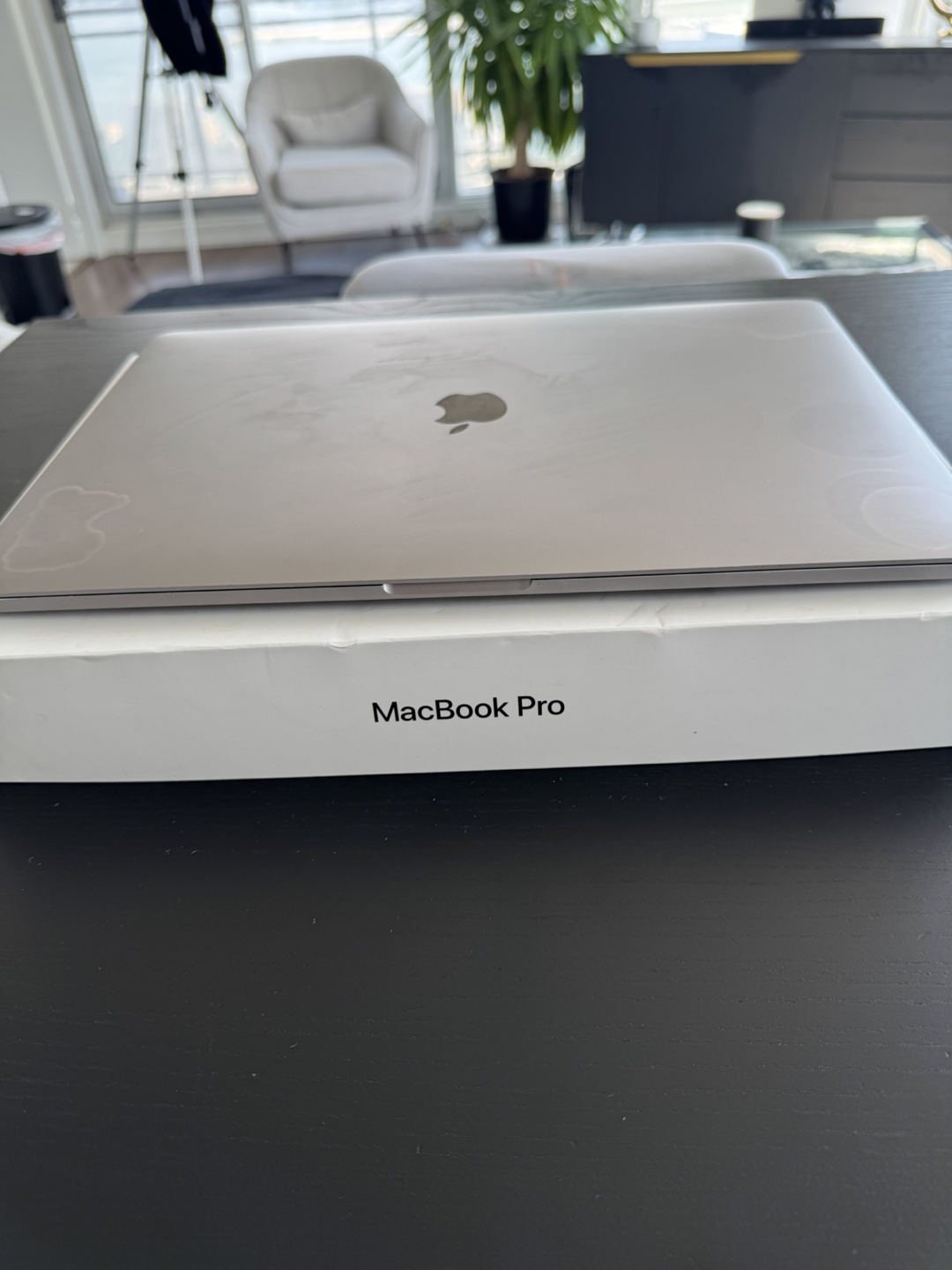 Apple MacBook Pro 2019 - photo 2