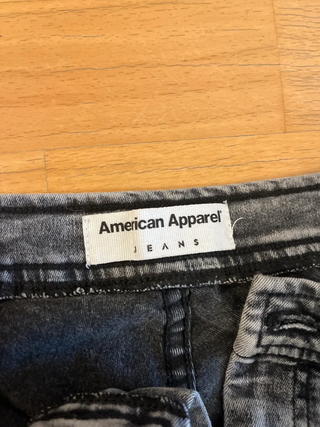 American Apparel Jeans - Grey, Ripped image indicator(2)