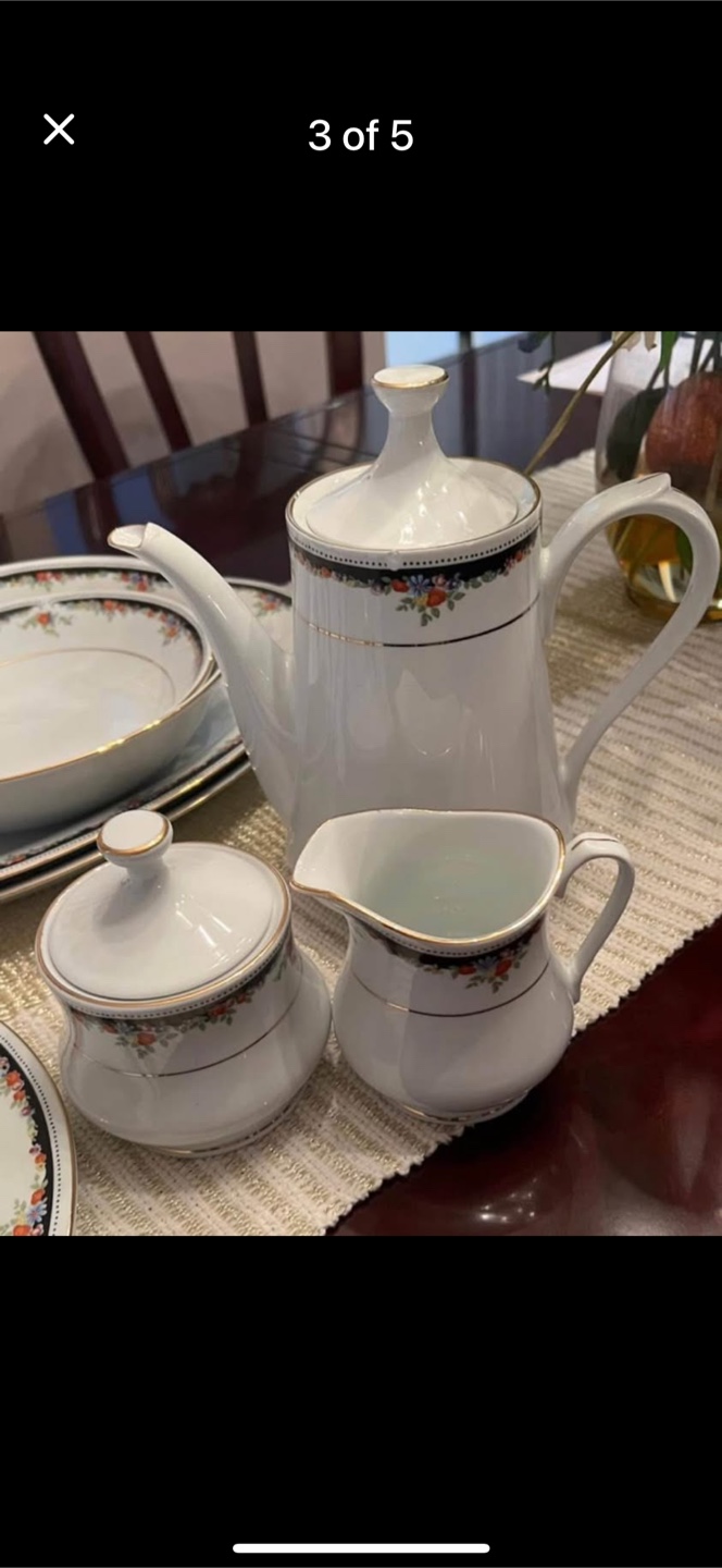 Lynns Fine China Set - photo 4