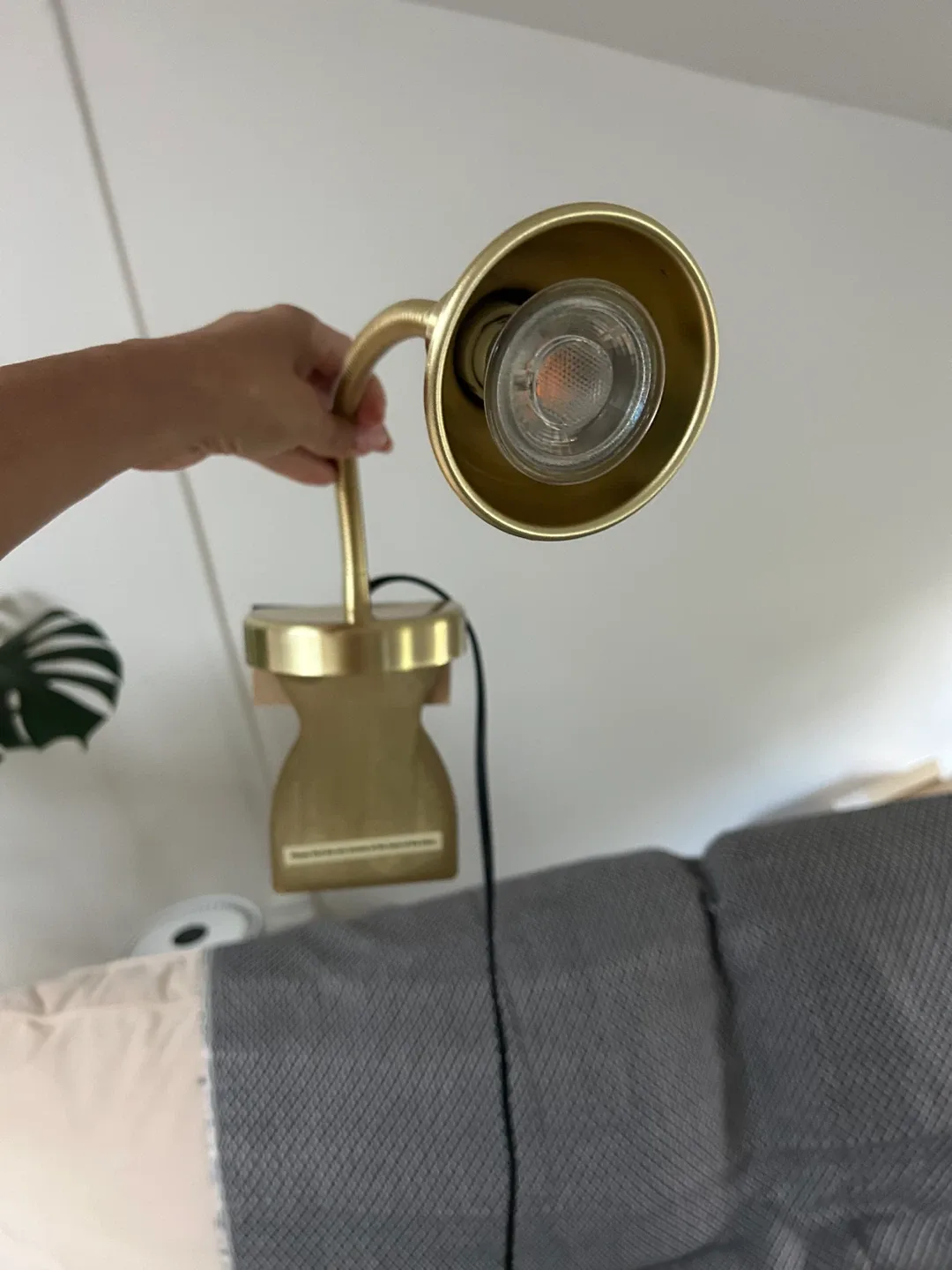 Headboard Reading Light Dimmable Lamp - Gold image indicator(2)