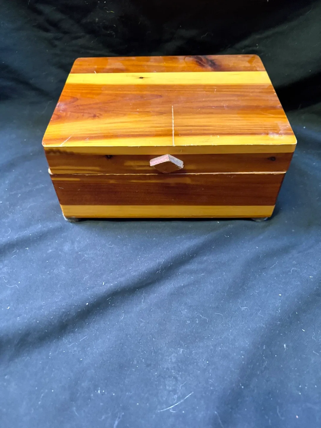 Wooden Cedar Box thumbnail