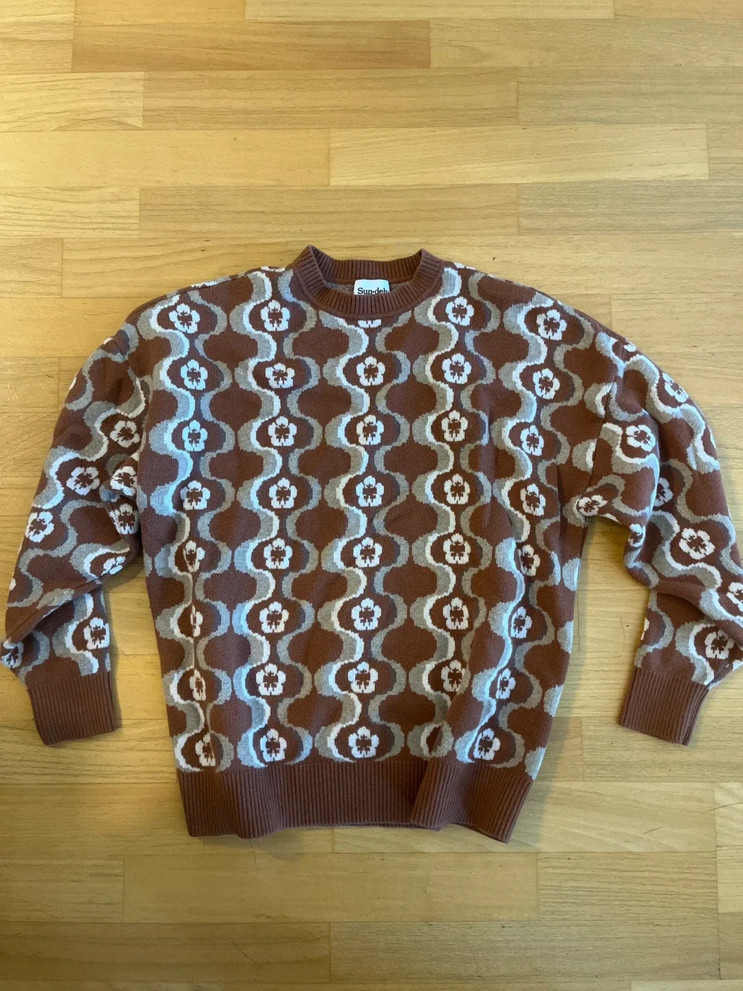 Sun deh Aritzia Brown Patterned Sweater - Size 1 thumbnail