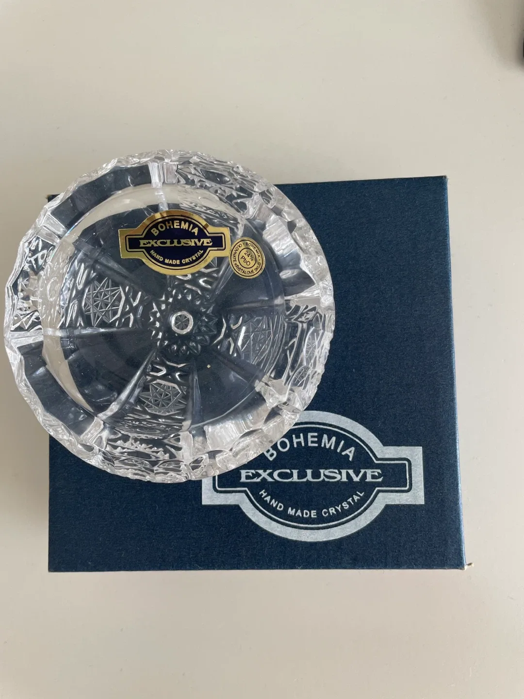 Bohemia Exclusive Hand Made Crystal Ashtray thumbnail
