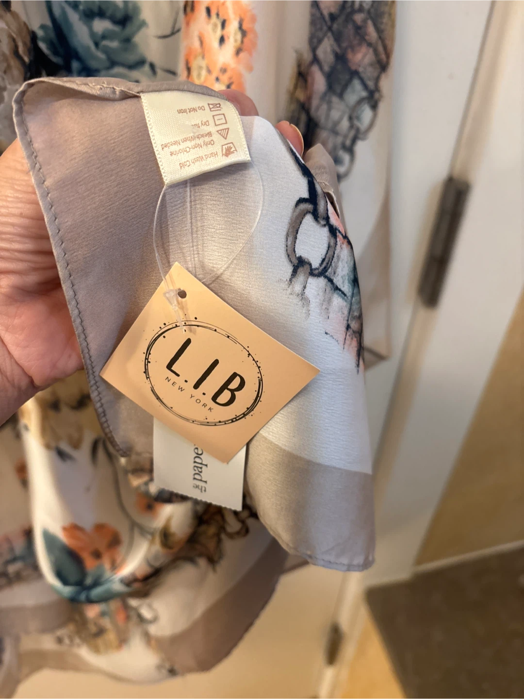 L.I.B New York Floral Kimono - One Size New With Tags - photo 2