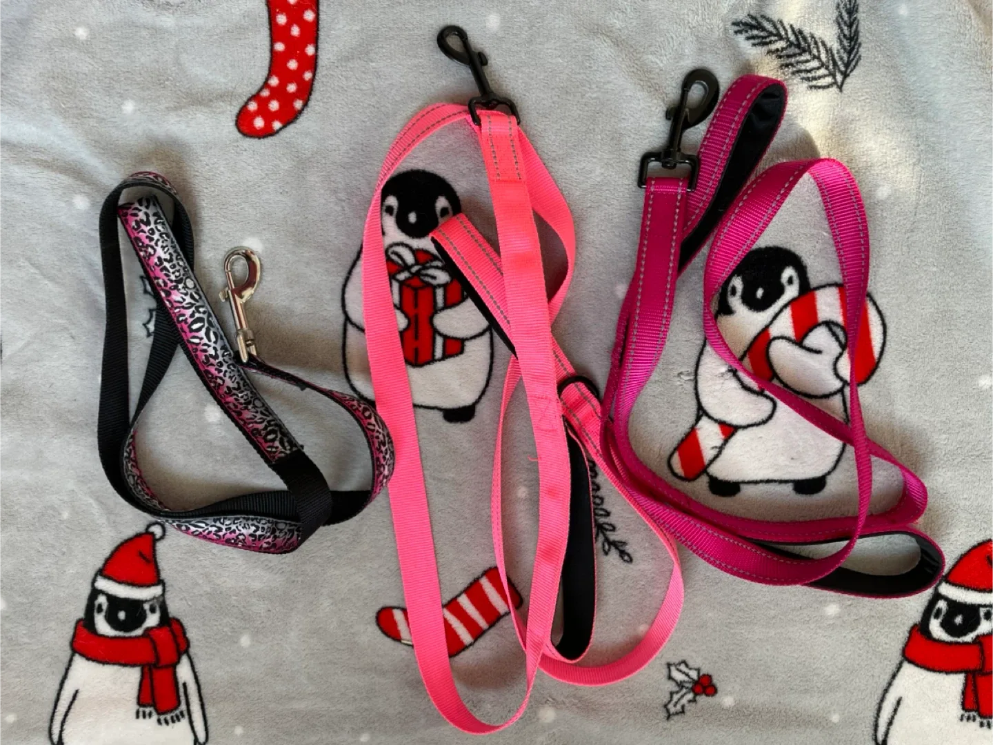 Large Dog Leashes Lot thumbnail