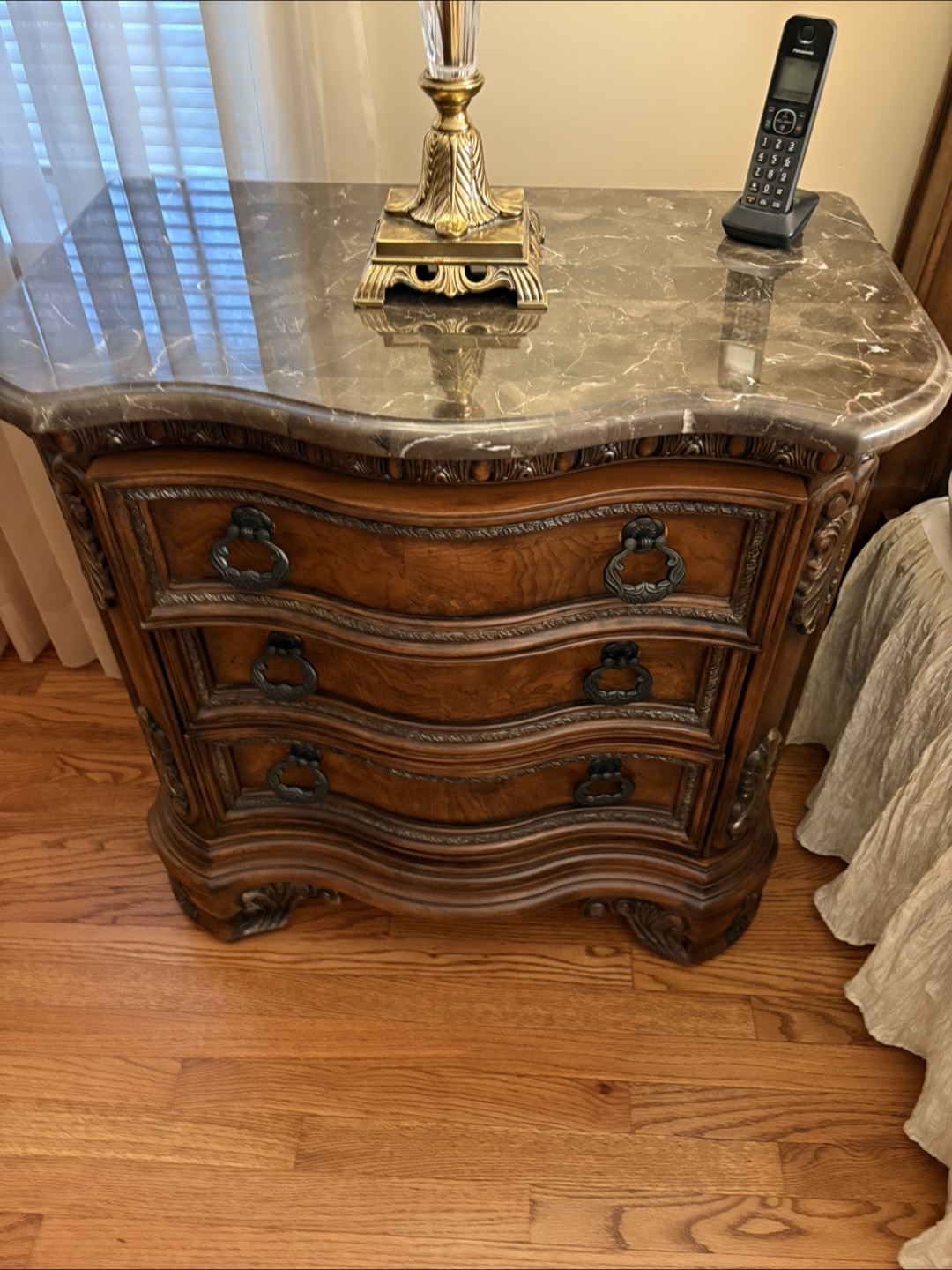 Ornate Wood Bedroom Set - photo 5