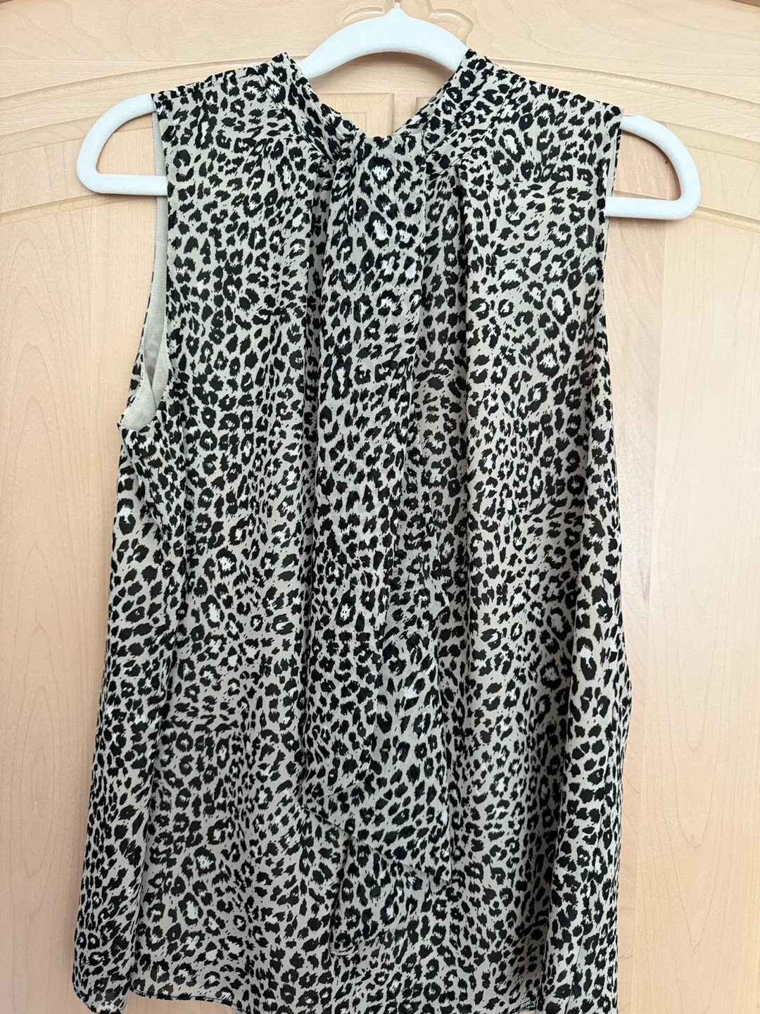Leopard Print Sleeveless Blouse thumbnail