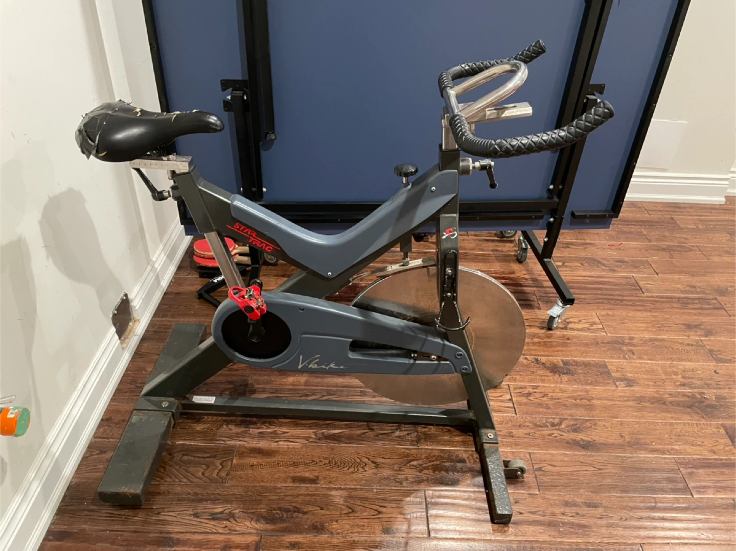 Star Trac V-Bike Stationary Exercise Bike - photo 3