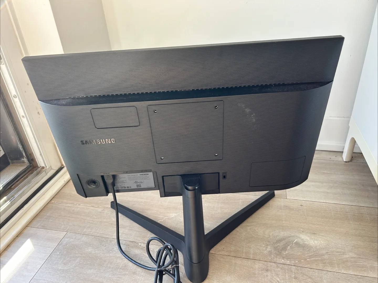 Samsung Monitor 24" T35F FHD IPS 75Hz image indicator(3)