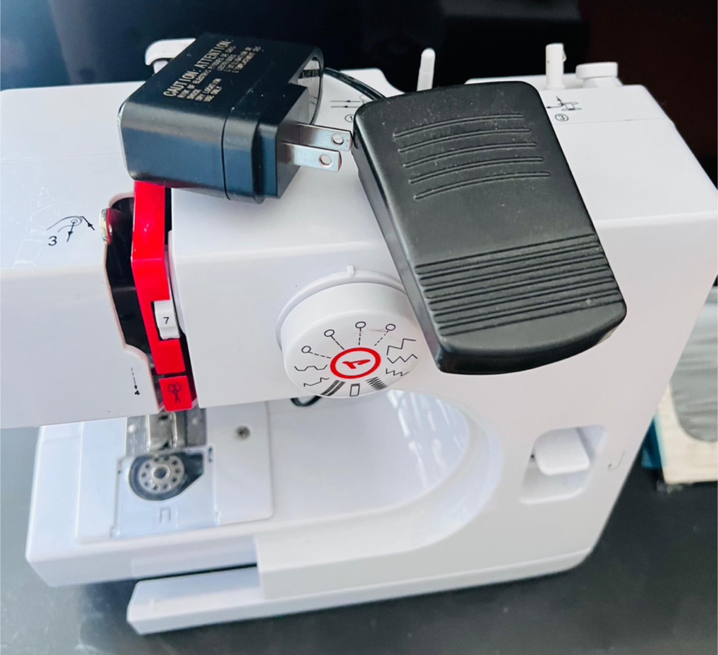 Sewing Machine - photo 2