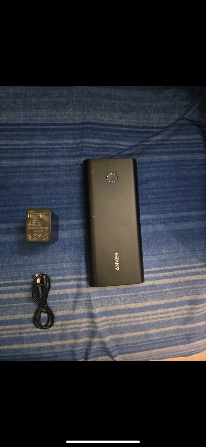 Anker Power Bank with Charger - photo 2