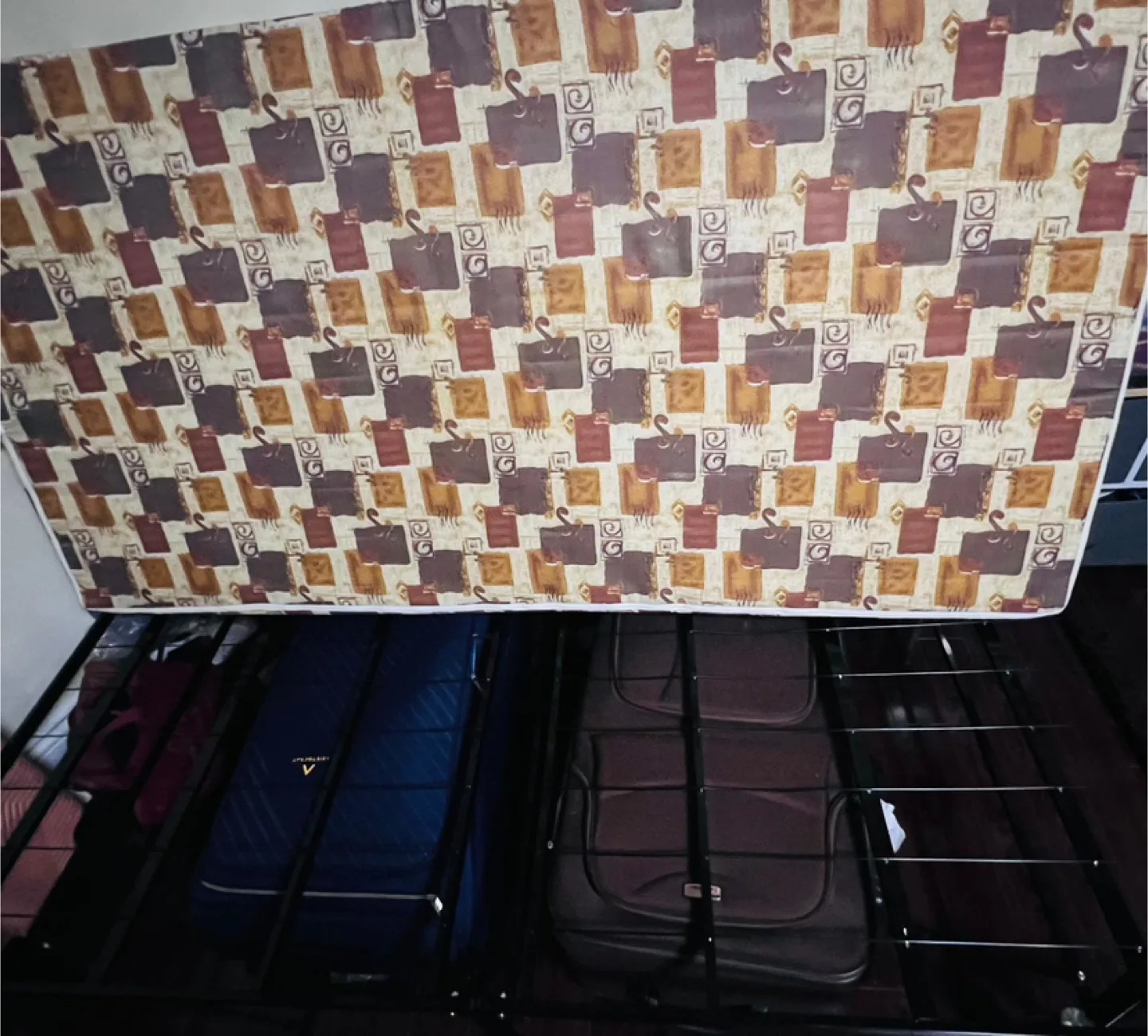 Single bed  frame and mattress image indicator(4)