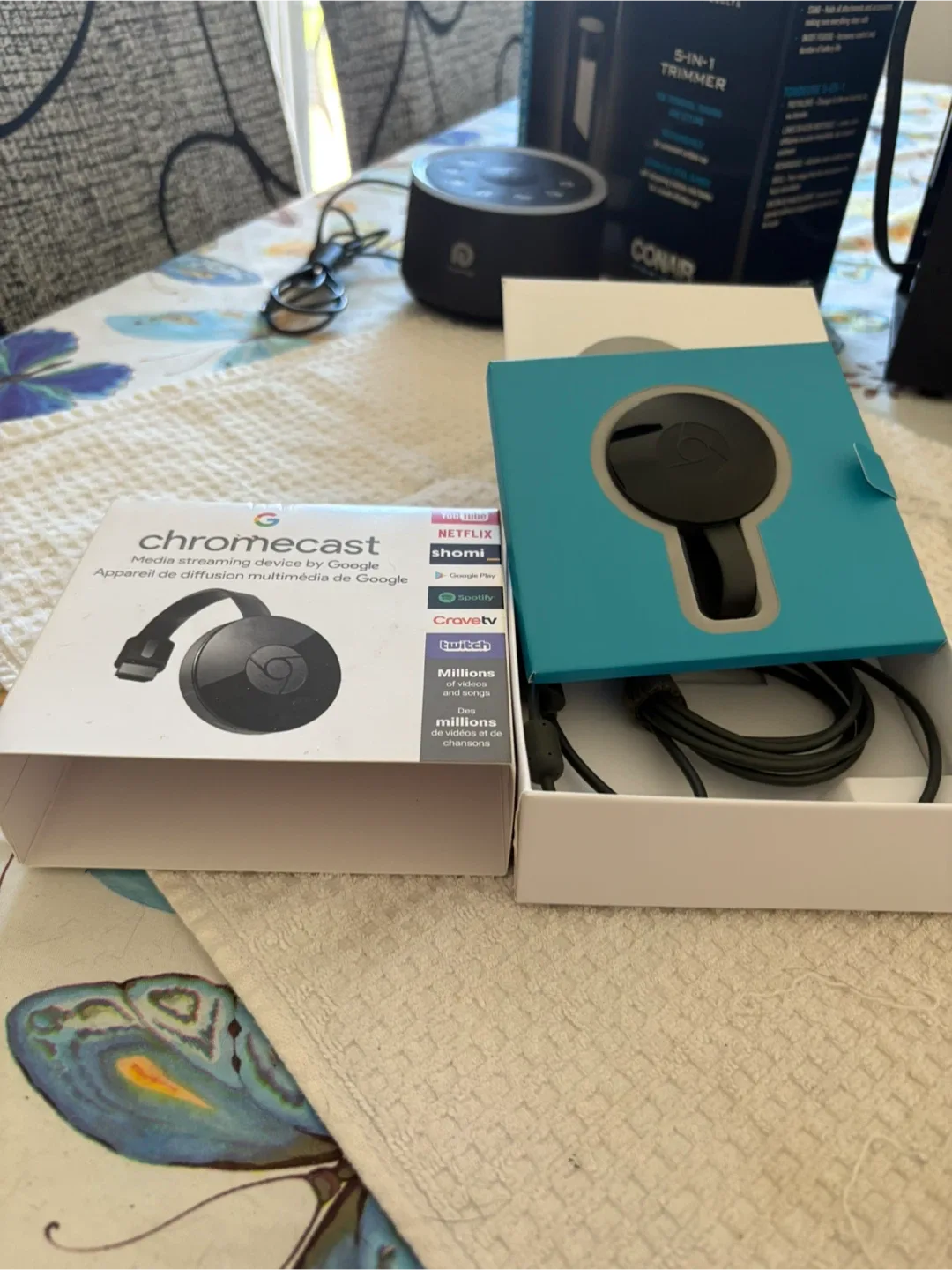 Google Chromecast Media Streaming Device image indicator(2)