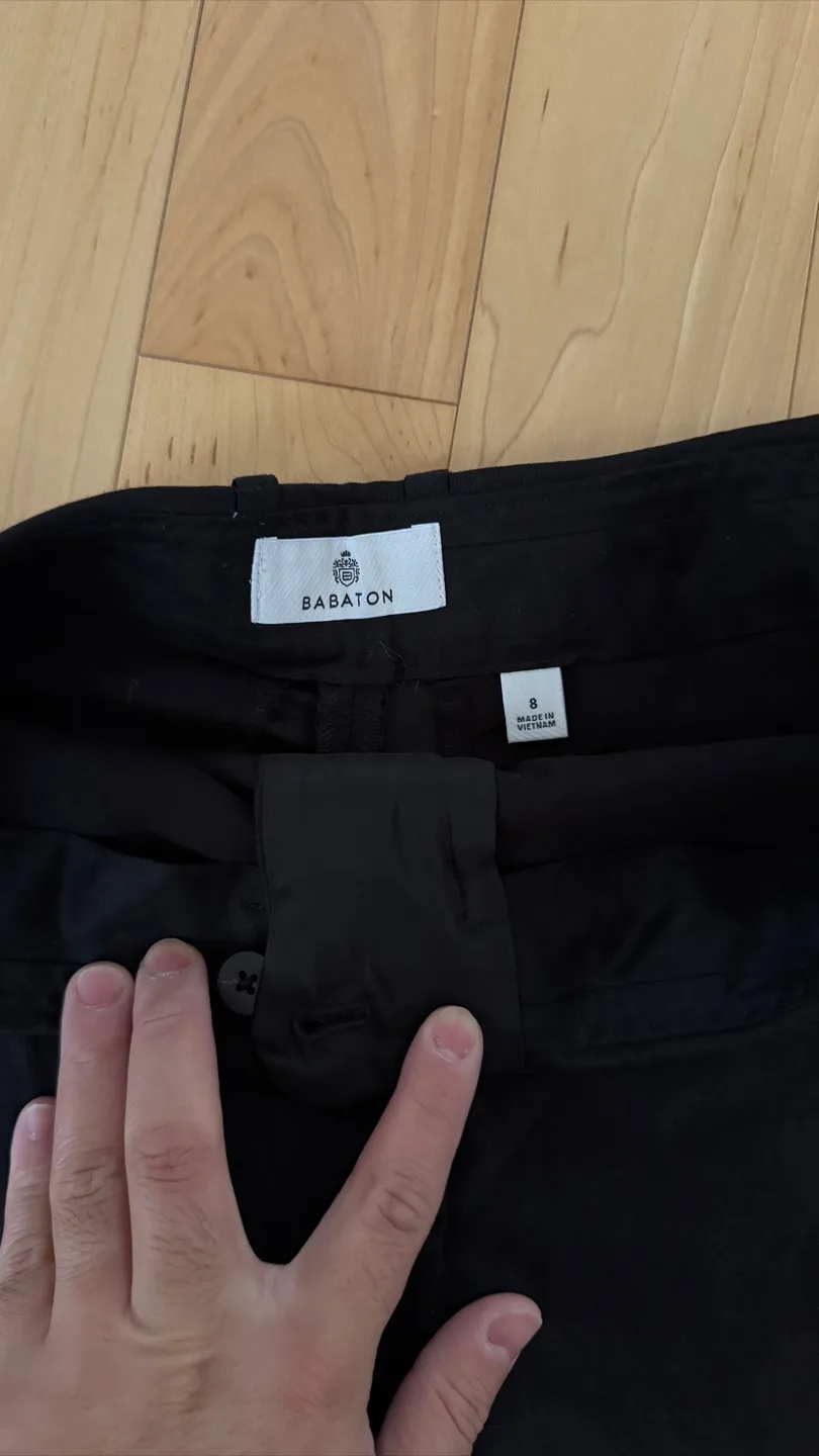 Aritzia Babaton Agency Linen 3* Shorts Brand New image indicator(3)