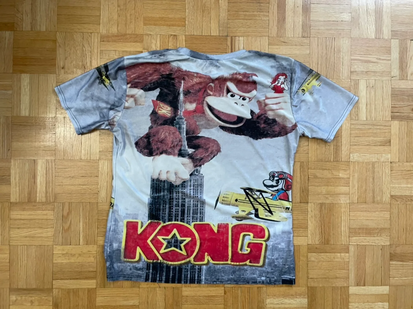 Donkey Kong Graphic T-Shirt image indicator(2)