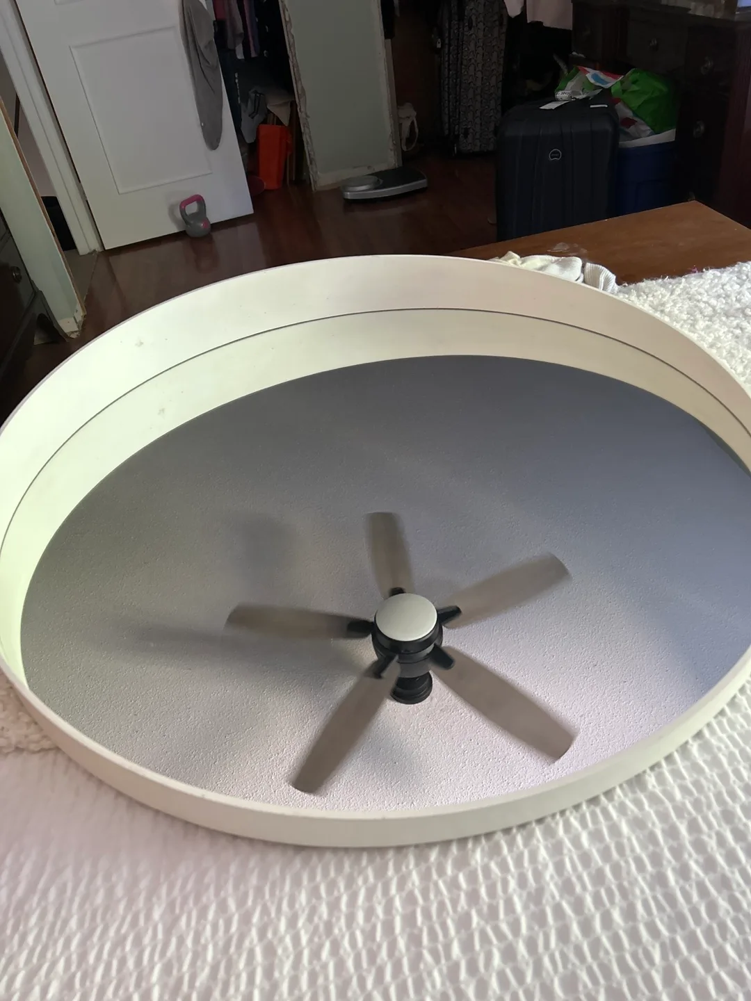 IKEA Round Wall Mirror image indicator(2)